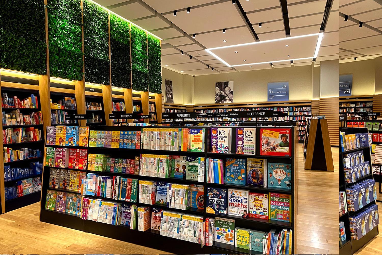 Kinokuniya Abu Dhabi Galleria Al Marya 24