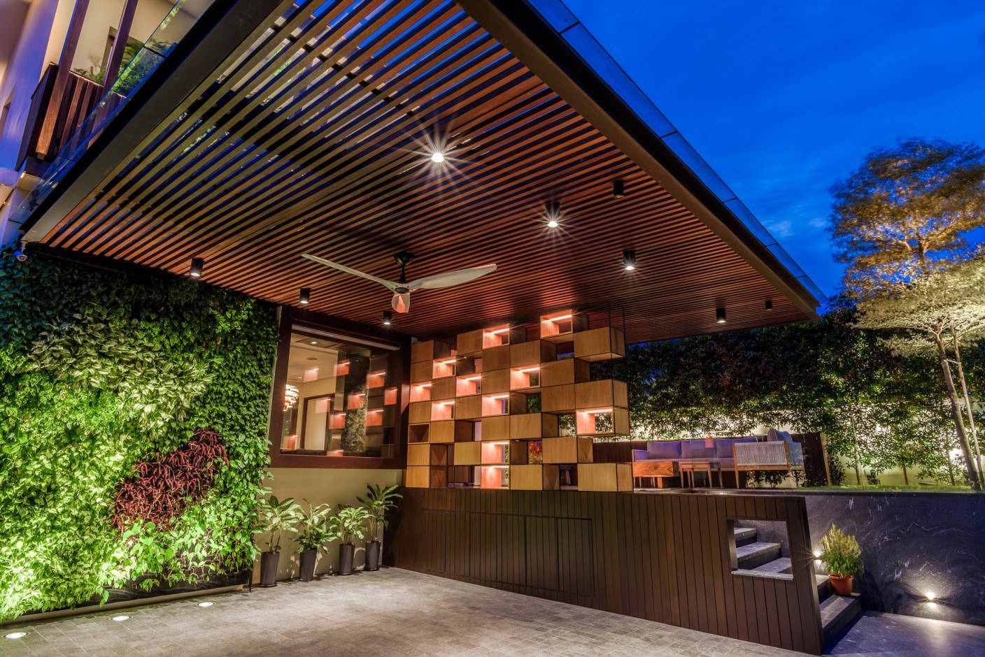 2bavonrd web 6 1408x