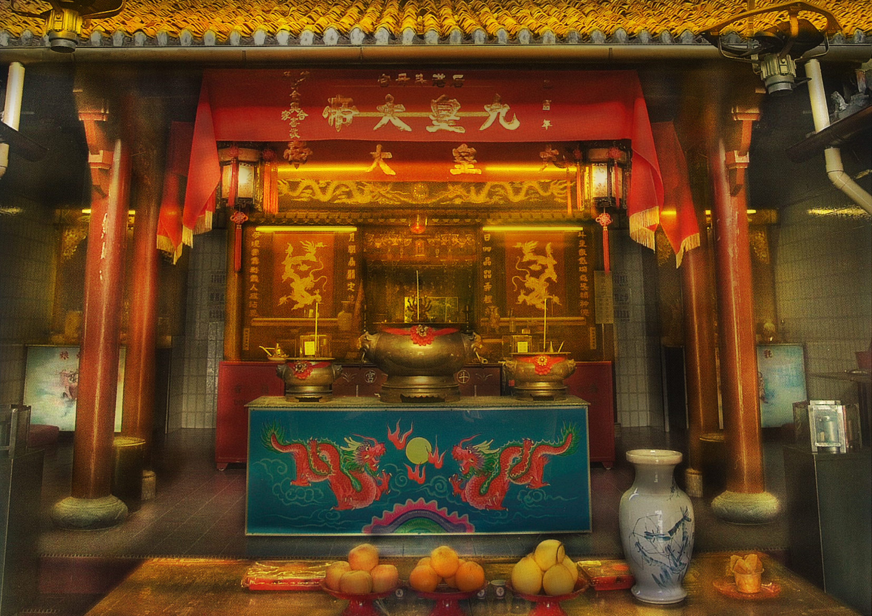 Temple altar lighting